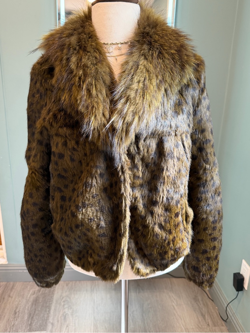Vintage Olive Green Leopard Rabbit Fur Jacket with Raccoon Fur Collar S